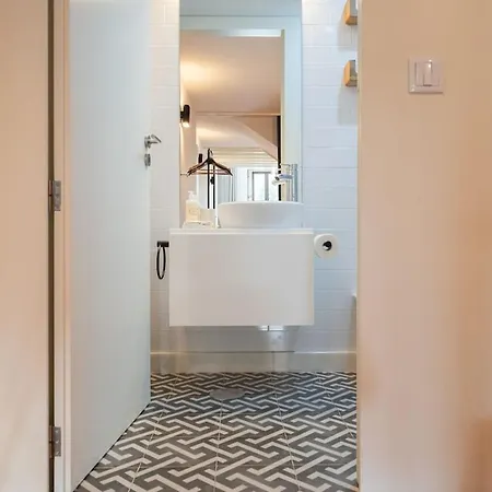 Classy Garden Apartment Porto