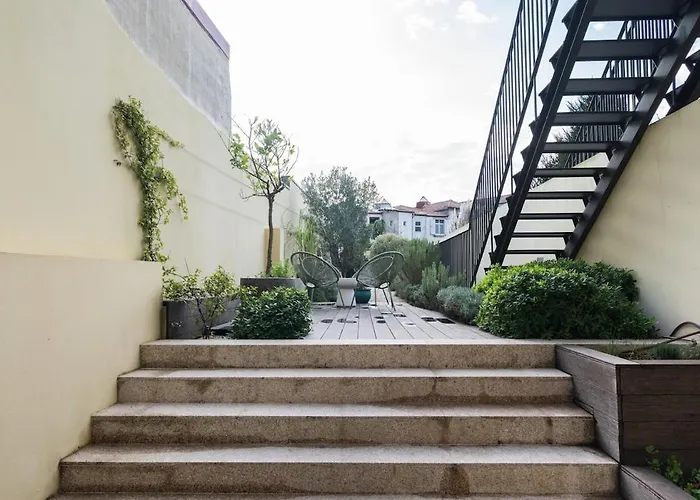 Classy Garden 포르투