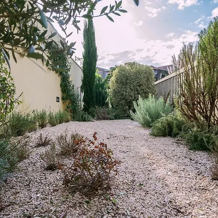 Classy Garden Apartman *